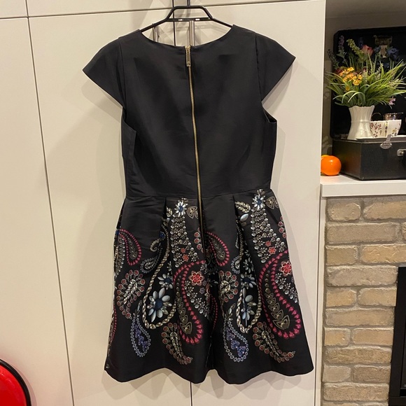 BNWT Ted Baker Cocktail Dress Size 4 - Picture 2 of 8